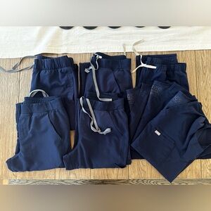 Figs navy bundle. All smalls.